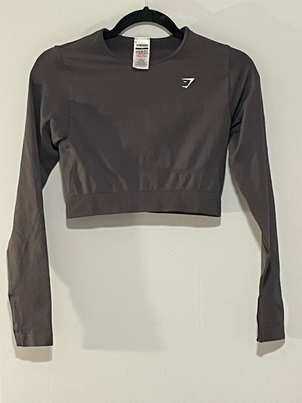 Gymshark Women's Long Sleeve Cropped Top - Charcoal Gray. Item # 11451